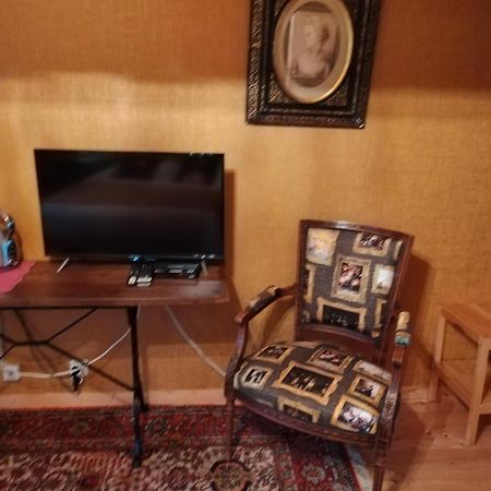 Ver Chambre D'Hotes Acces Separe Et Possibilite Table D'Hotes Sur Reservationアパートメント エクステリア 写真