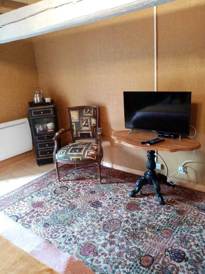 Ver Chambre D'Hotes Acces Separe Et Possibilite Table D'Hotes Sur Reservationアパートメント エクステリア 写真